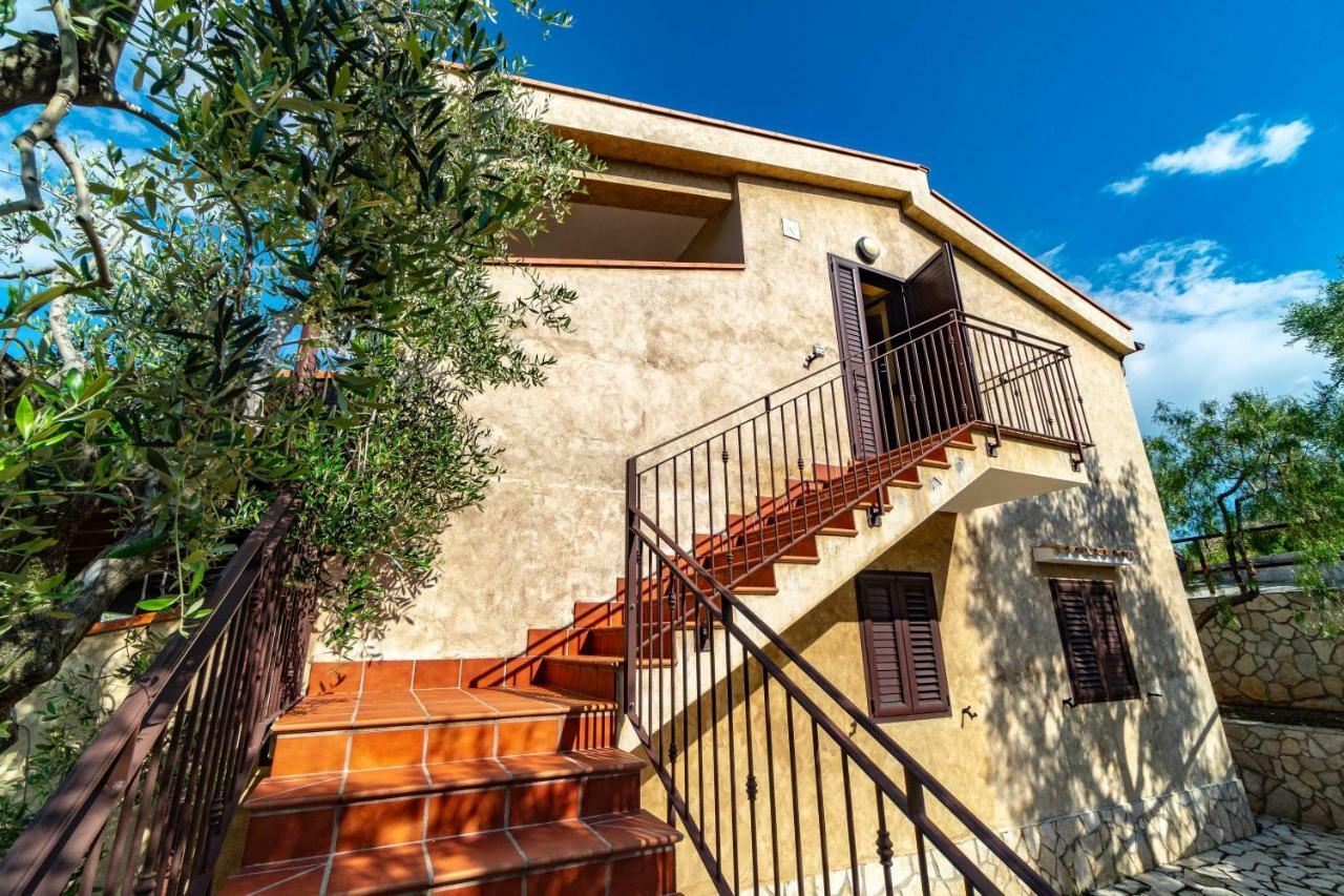 Villa Mapa - Appartamenti Vicino Al Mare Vieste Exterior photo